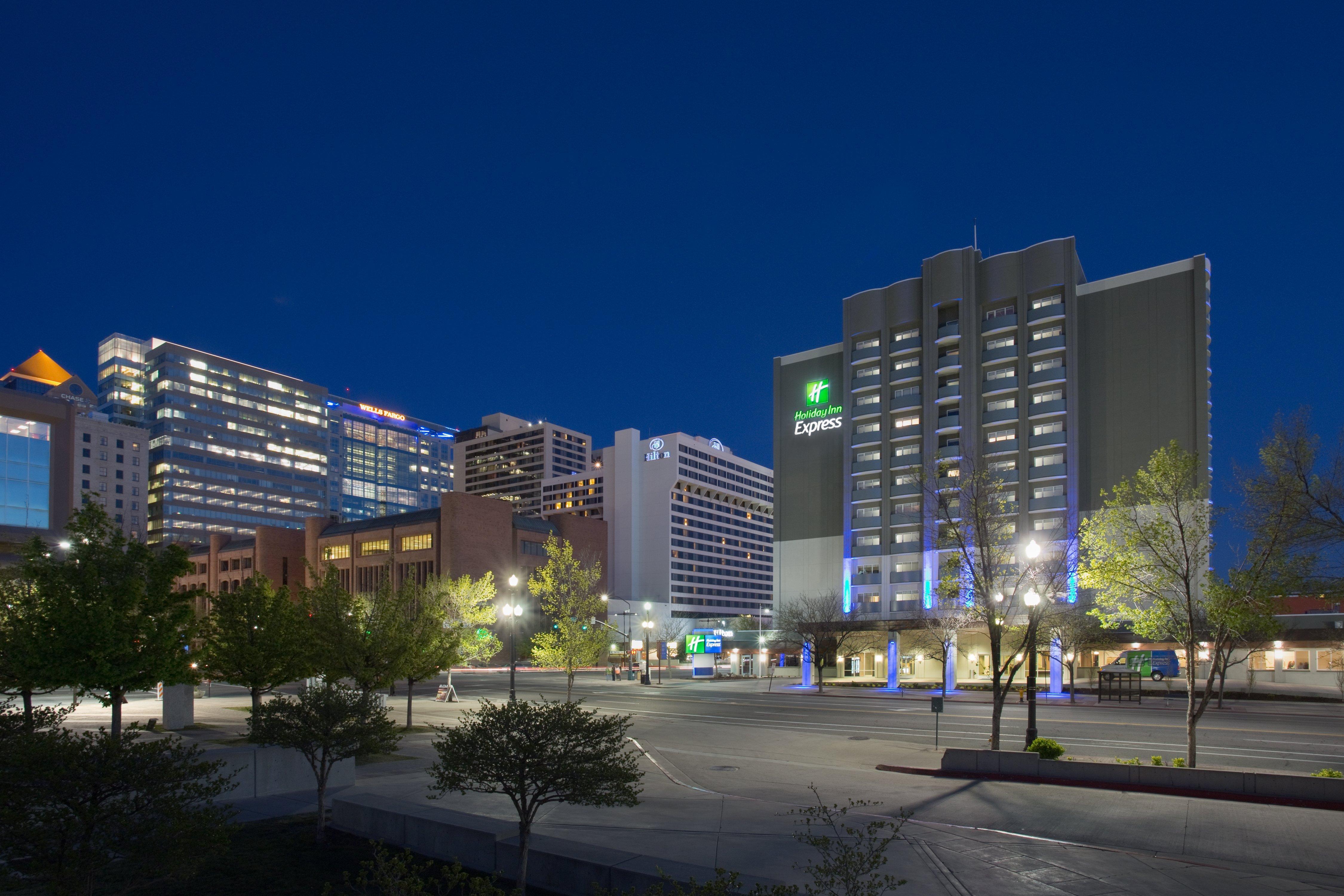 Hotel Express Salt Downtown By Ihg Salt Lake City